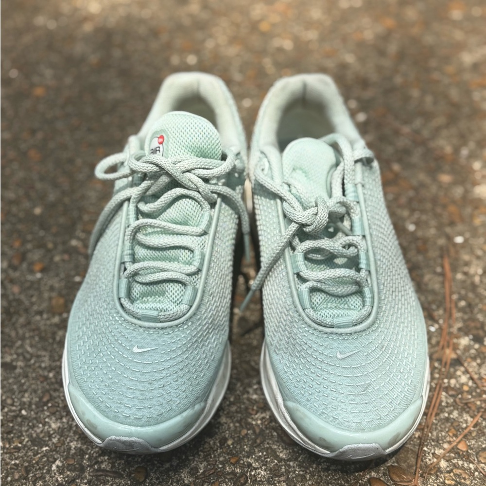 Nike Women's Mint Green Sneakers